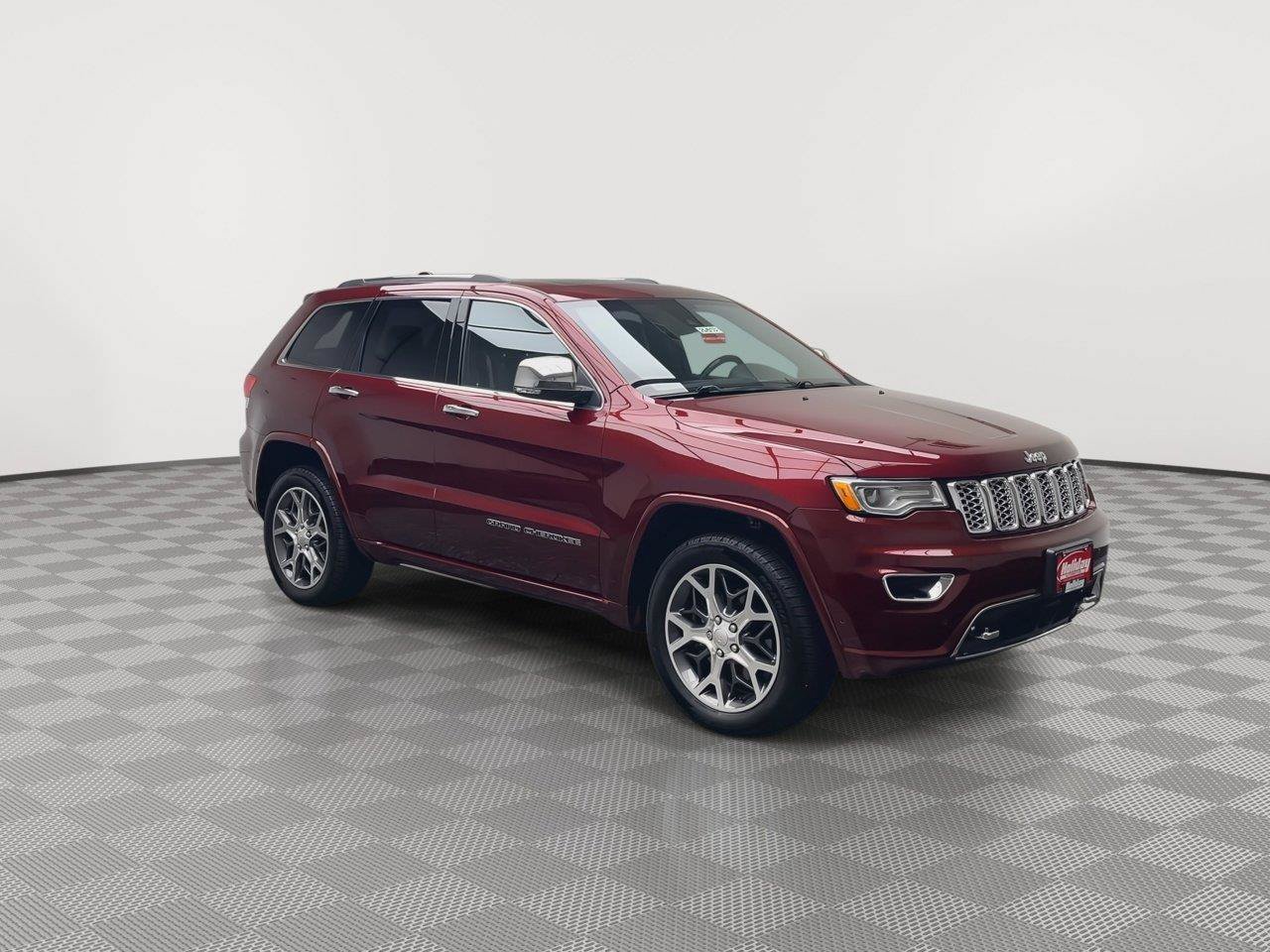 Used 2019 Jeep Grand Cherokee Overland AWD/4WD image 36