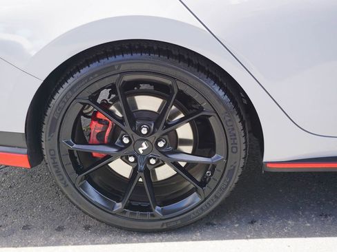 Used 2024 Hyundai Elantra N image 9