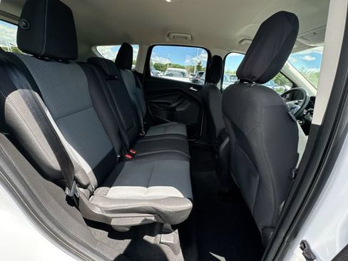 Used 2018 Ford Escape SE FWD image 25