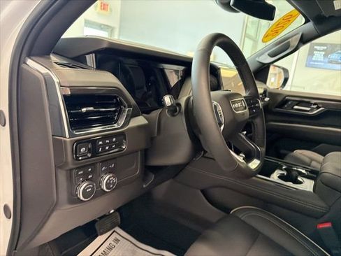 Used 2026 GMC Yukon Elevation AWD/4WD image 27