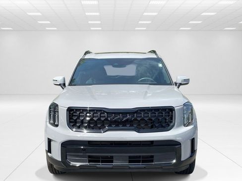 Used 2025 Kia Telluride EX X-Line AWD/4WD image 2