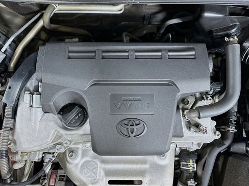 Used 2017 Toyota RAV4 XLE FWD image 32