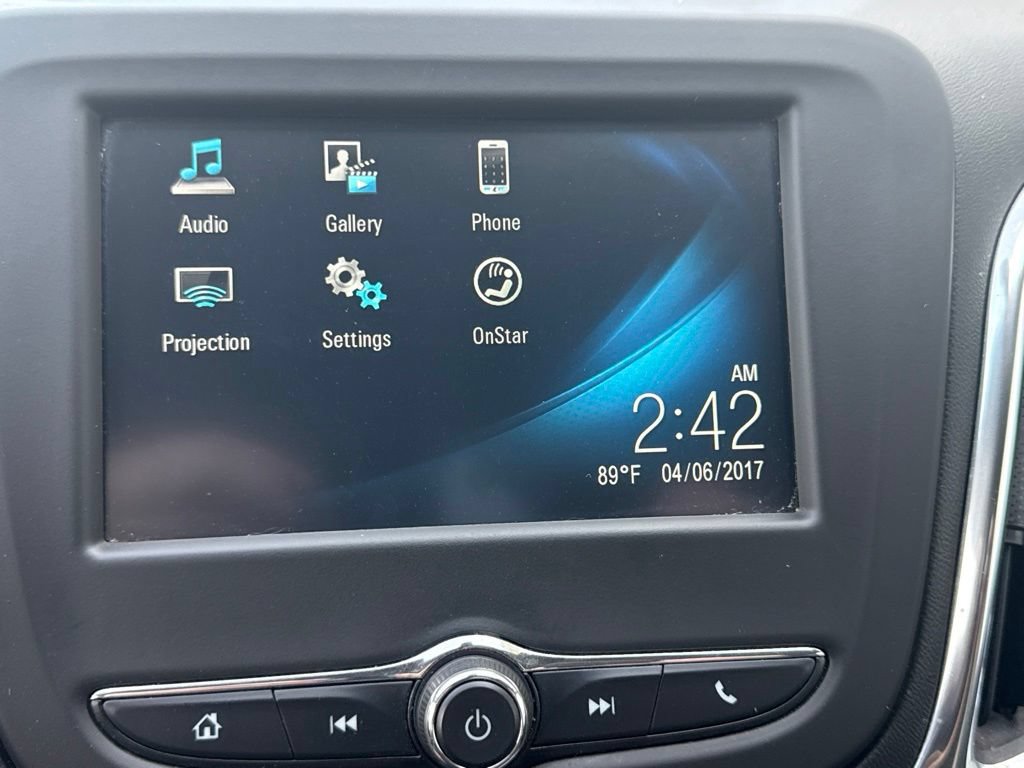 Used 2018 Chevrolet Equinox LT FWD image 18