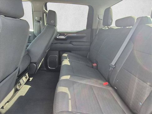 Used 2025 Chevrolet Silverado 1500 LT RWD image 18