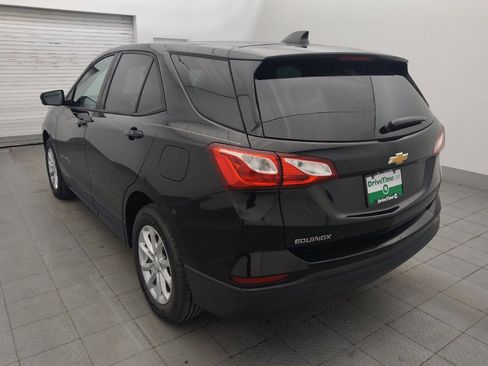 Used 2019 Chevrolet Equinox LS w/ LS Convenience Package FWD image 5