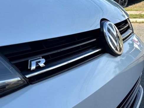 Used 2019 Volkswagen Golf R 4-Door AWD/4WD image 28