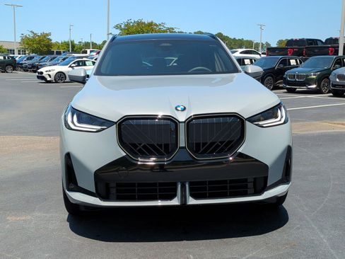 Certified 2025 BMW X3 xDrive30i w/ Premium Package image 3