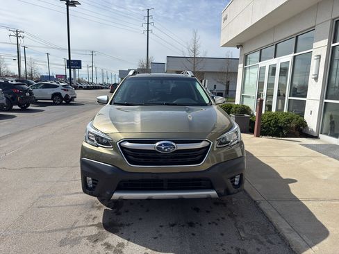 Used 2022 Subaru Outback Touring w/ Popular Package #2 image 8