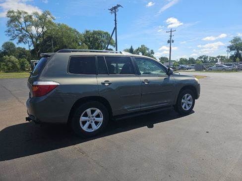 Used 2010 Toyota Highlander 4WD w/ Extra Value Pkg 2 image 5