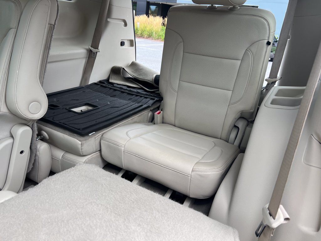 Used 2020 GMC Acadia Denali w/ LPO, Adventure Package AWD/4WD image 18