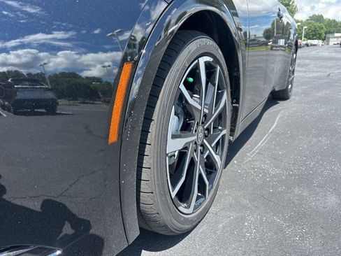 New 2026 Toyota Prius Plug-In Hybrid image 9