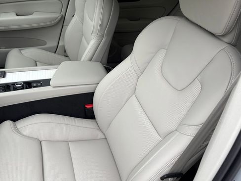 New 2026 Volvo XC60 B5 Ultra w/ Protection Package Premier AWD/4WD image 19