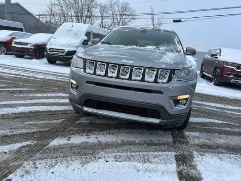 Certified 2019 Jeep Compass Limited image 4