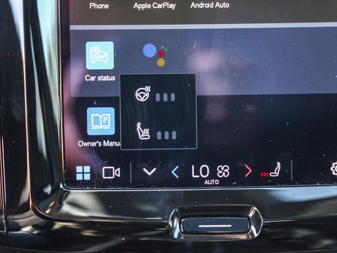 Used 2025 Volvo XC60 T8 Core w/ Protection Package Premier image 5