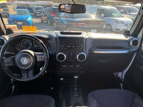 Used 2013 Jeep Wrangler Unlimited Sahara w/ Trailer Tow Group image 16