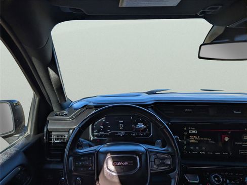 Used 2023 GMC Sierra 1500 AT4 w/ AT4 Premium Package image 36