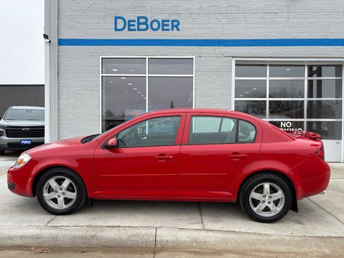 Used 2005 Chevrolet Cobalt LS w/ Preferred Equipment Group image 2
