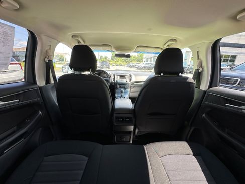 Used 2017 Ford Edge SE AWD/4WD image 11