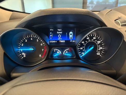 Used 2017 Ford Escape Titanium AWD/4WD image 9