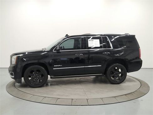 Used 2019 GMC Yukon Denali image 4