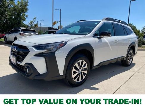 Certified 2025 Subaru Outback Premium AWD/4WD image 1
