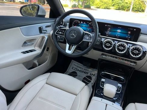 Used 2020 Mercedes-Benz CLA 250 image 30