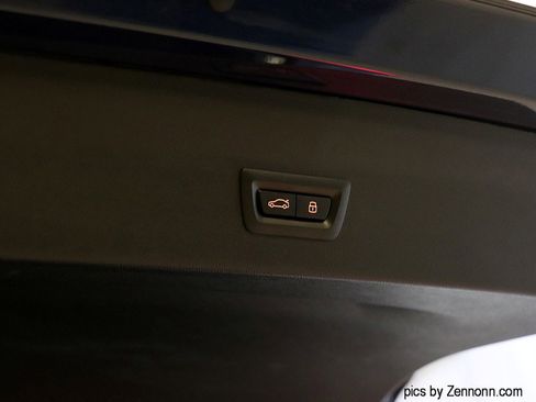 Certified 2024 BMW X4 xDrive30i w/ Premium Package image 32