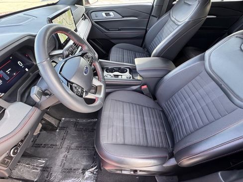 Used 2025 Ford Explorer ST-Line w/ Premium Package image 19