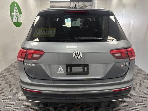 Used 2018 Volkswagen Tiguan SEL Premium AWD/4WD image 5