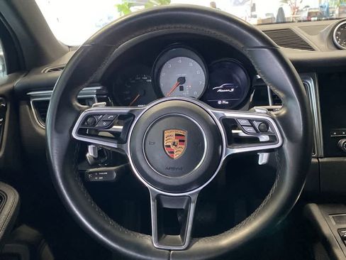Used 2018 Porsche Macan S w/ Premium Package Plus image 16