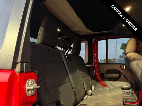 Used 2024 Jeep Wrangler Unlimited Sport AWD/4WD image 6