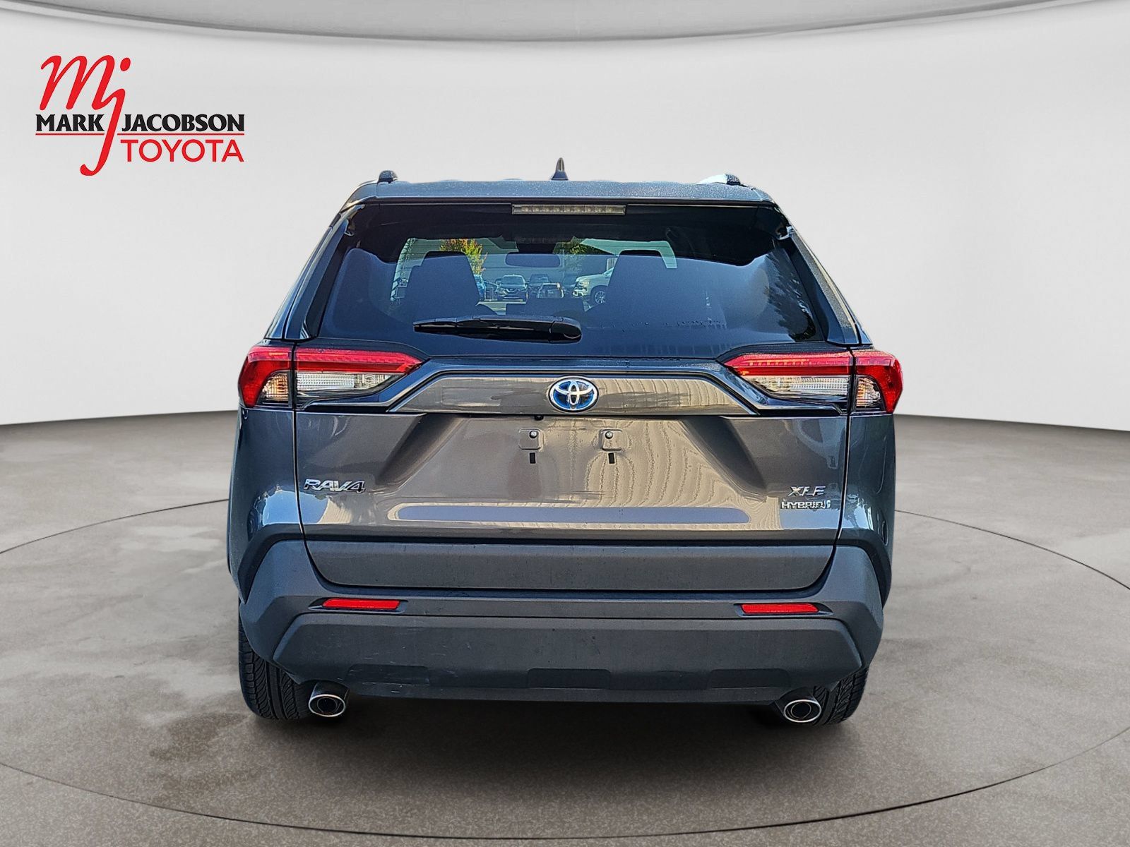 Used 2022 Toyota RAV4 XLE AWD/4WD image 11