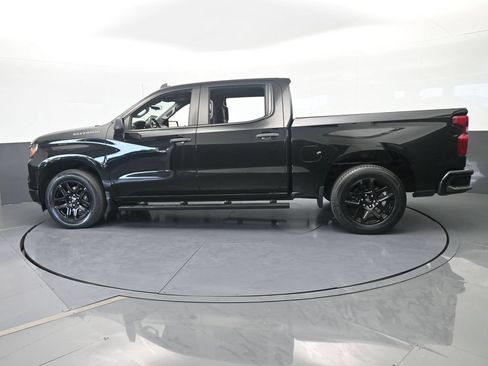 Used 2024 Chevrolet Silverado 1500 Custom RWD image 3