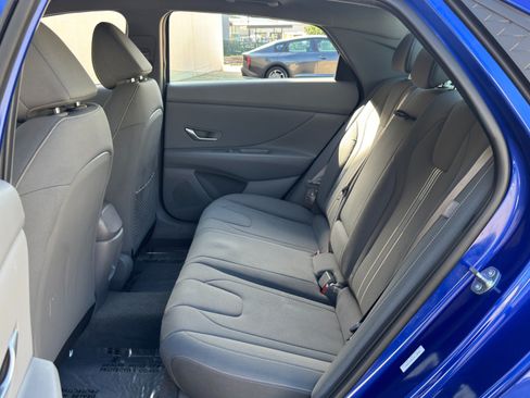 Used 2026 Hyundai Elantra SEL Sport Premium w/ Cargo Package FWD image 36