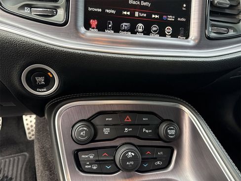 Used 2015 Dodge Challenger R/T Scat Pack image 25
