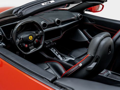 Used 2023 Ferrari Portofino M RWD image 39