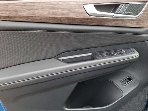 Used 2025 Volkswagen Atlas SEL Premium R-Line image 10