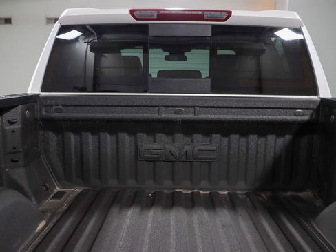 Used 2023 GMC Sierra 1500 SLT w/ SLT Premium Plus Package AWD/4WD image 32