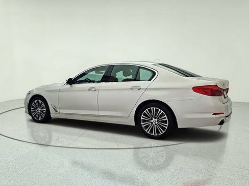 Used 2018 BMW 530i xDrive AWD/4WD image 4