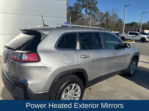 Used 2019 Jeep Cherokee Latitude w/ Popular Appearance Group image 8