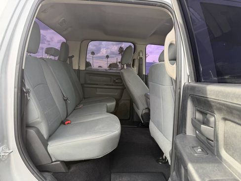 Used 2017 RAM 2500 Tradesman w/ Chrome Appearance Group image 31