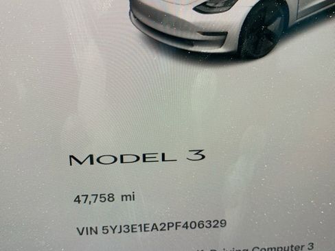 Used 2023 Tesla Model 3 Standard Range RWD image 2