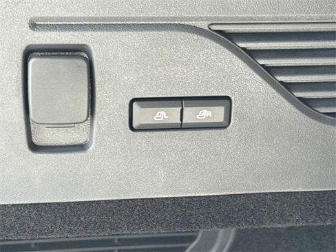 New 2026 Lincoln Nautilus Reserve image 12