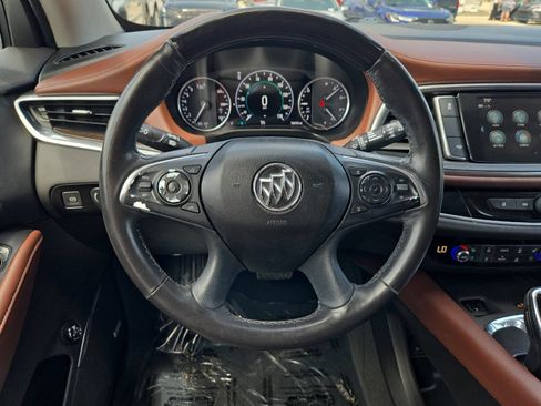 Used 2018 Buick Enclave Avenir w/ Avenir Technology Package FWD image 13