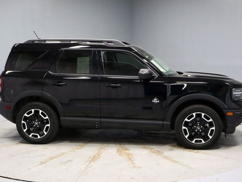Certified 2023 Ford Bronco Sport Outer Banks AWD/4WD image 9
