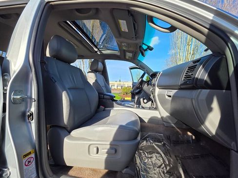 Used 2003 Toyota 4Runner Limited image 16