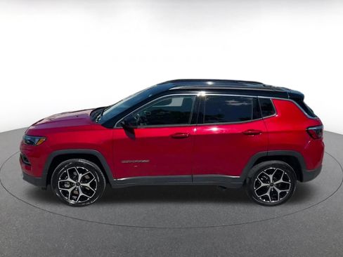 Used 2025 Jeep Compass Limited AWD/4WD image 8