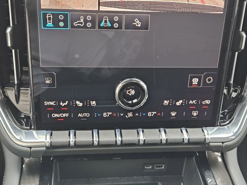 New 2026 GMC Yukon Elevation image 14