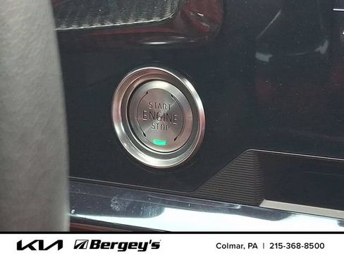 Used 2023 Chevrolet Corvette Stingray Premium Conv w/ Z51 Performance Package RWD image 24