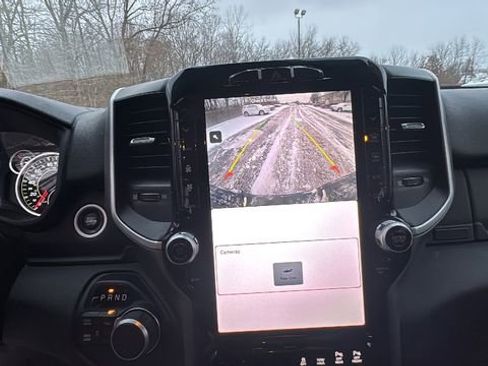 Used 2024 RAM 2500 Big Horn w/ Sport Appearance Package image 20